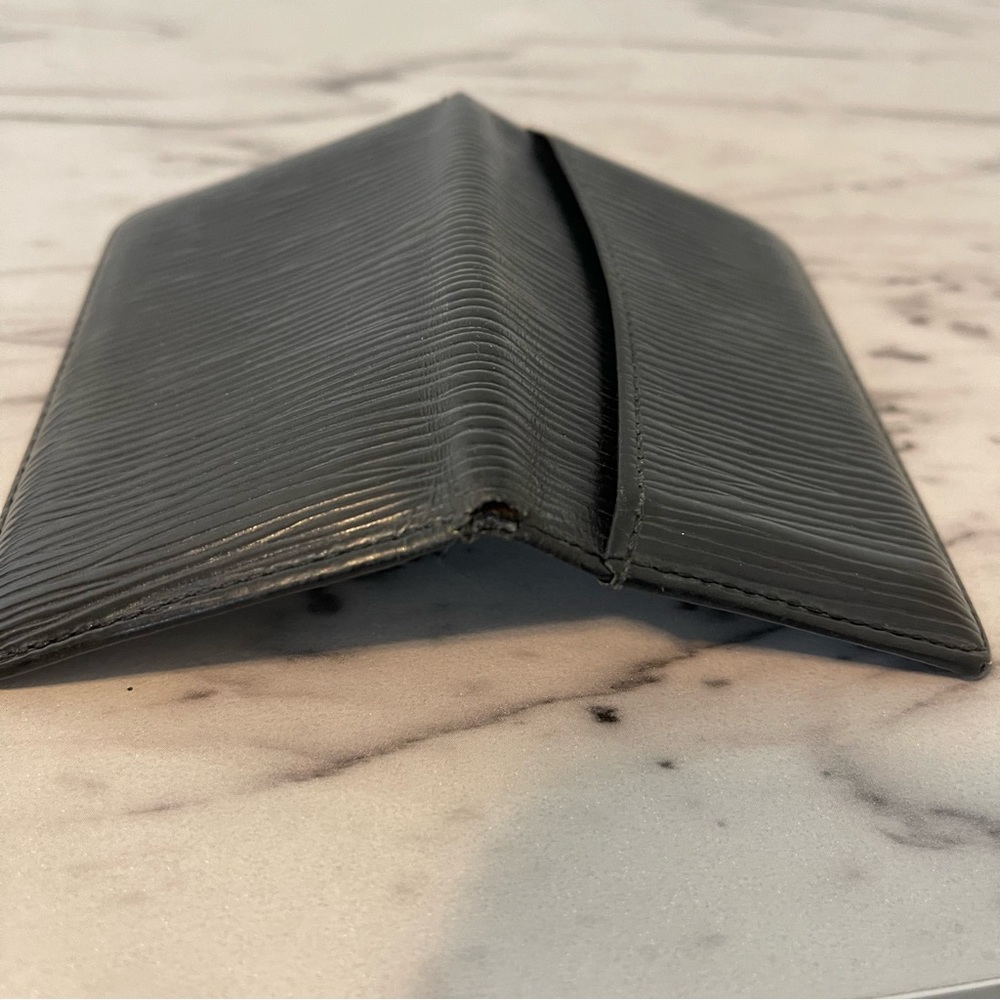 LV Epi Card Holder - Picture 6 of 16